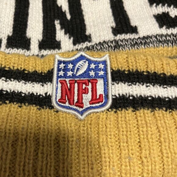 New Orleans Saints New Era NFL Beanie Pom Knit Hat On Field Sideline Hat OSFM - Picture 3 of 6
